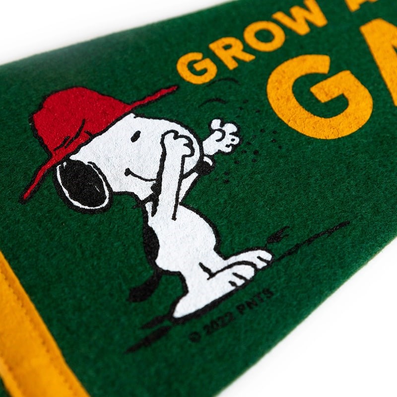 3P4 X Peanuts Pennant - Grow a Garden
